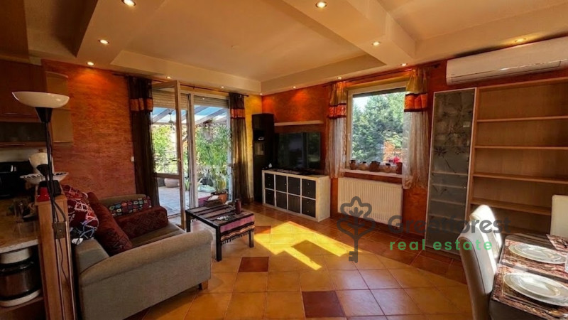 Ebes, family house  
