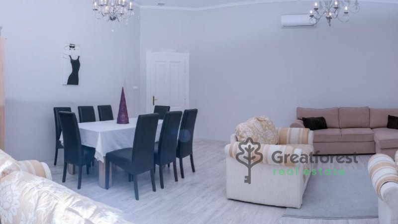 Debrecen, City Center, flat  
