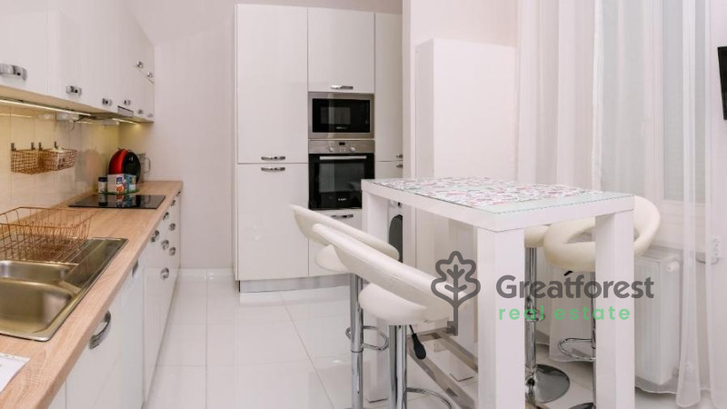 Debrecen, City Center, flat  