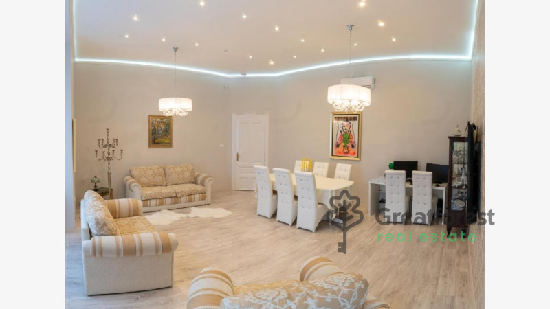 Debrecen, City Center, flat  