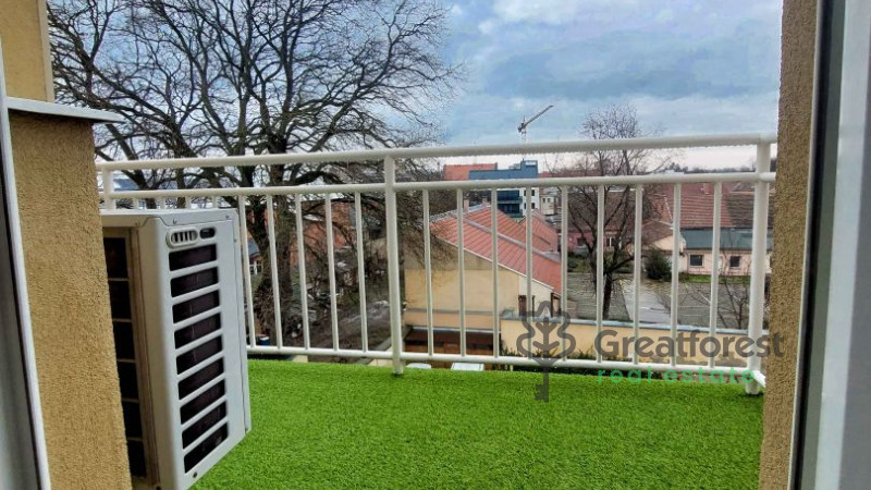 Debrecen, City Center, flat  