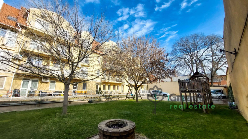 Debrecen, City Center, flat  