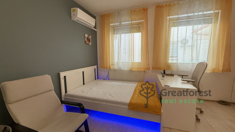 Debrecen, City Center, flat  