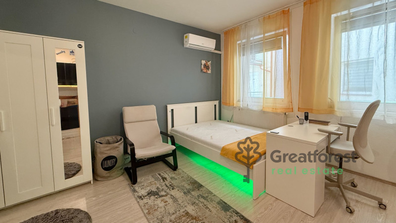 Debrecen, City Center, flat  