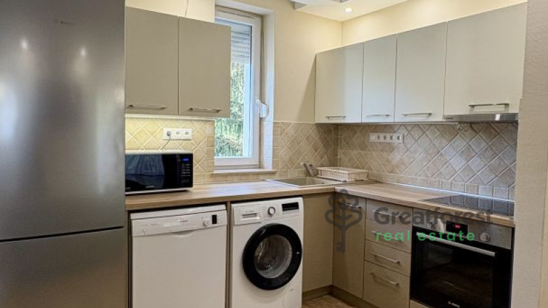 Debrecen, Close To Main Campus, flat  