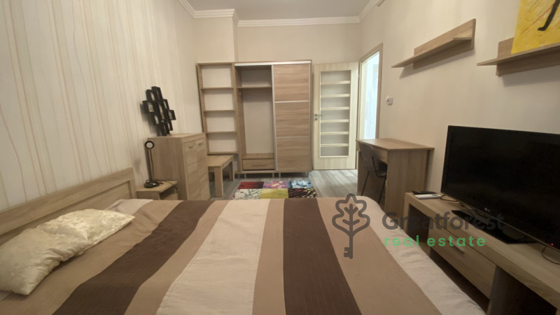 Debrecen, City Center, flat  