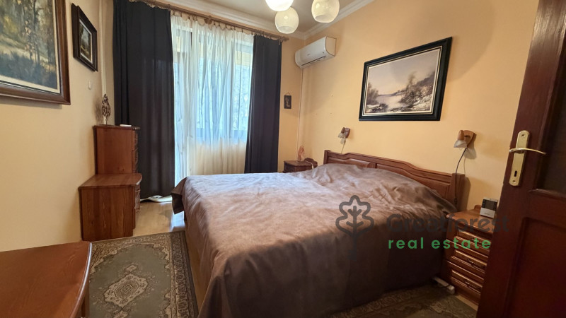 Püspökladány, family house  