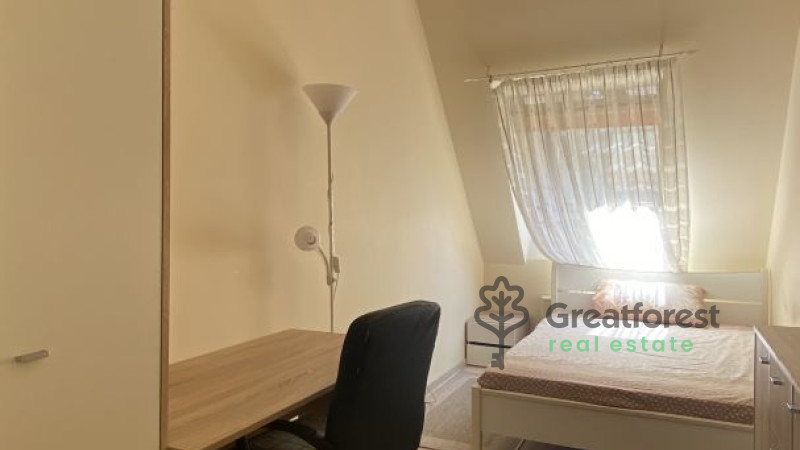 Debrecen, Bem Square, flat  