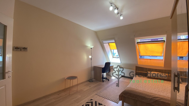 Debrecen, Bem Square, flat  