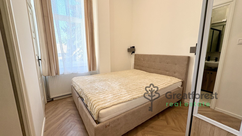 Debrecen, City Center, flat  