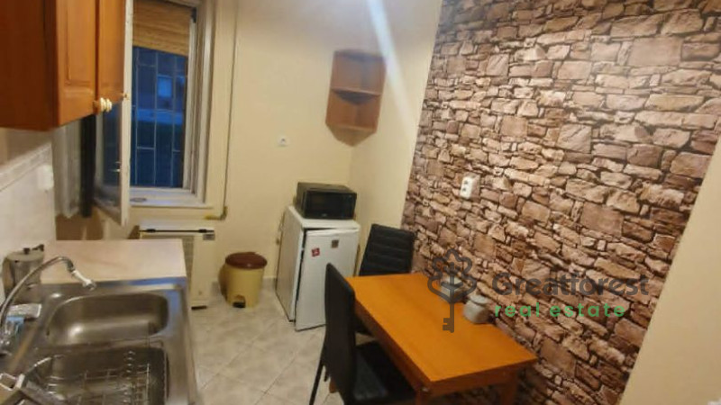 Debrecen, Close To Plaza, flat  