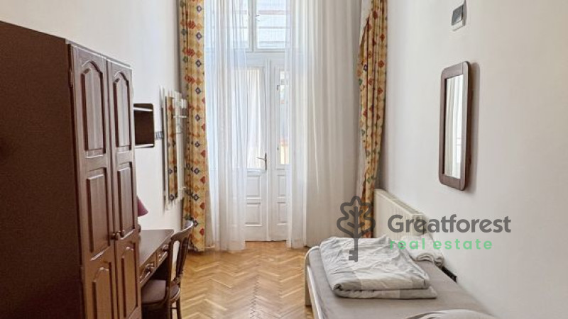 Debrecen, Close To Plaza, flat  