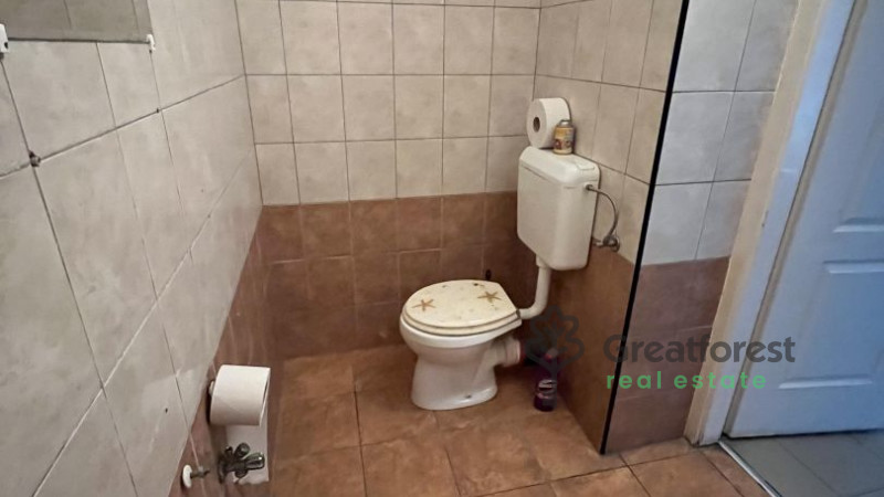 Debrecen, City Center, commercial premises not in shopping center  
