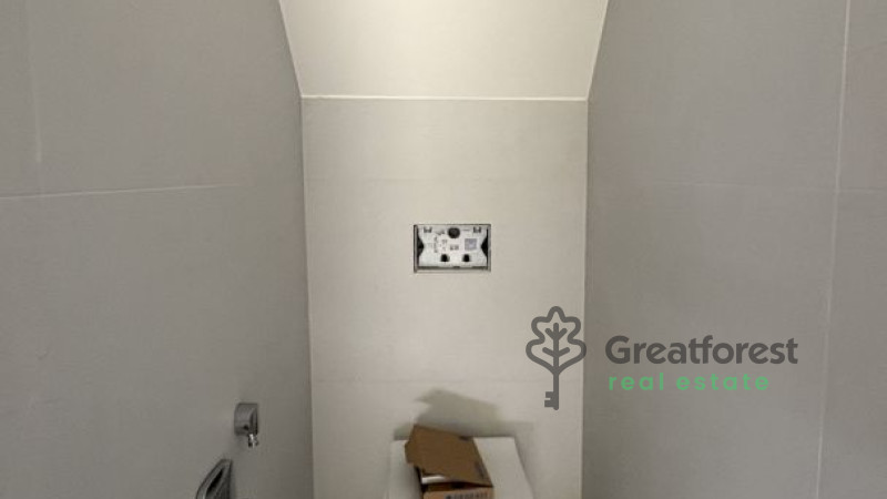 Debrecen, Close To Plaza, family house  