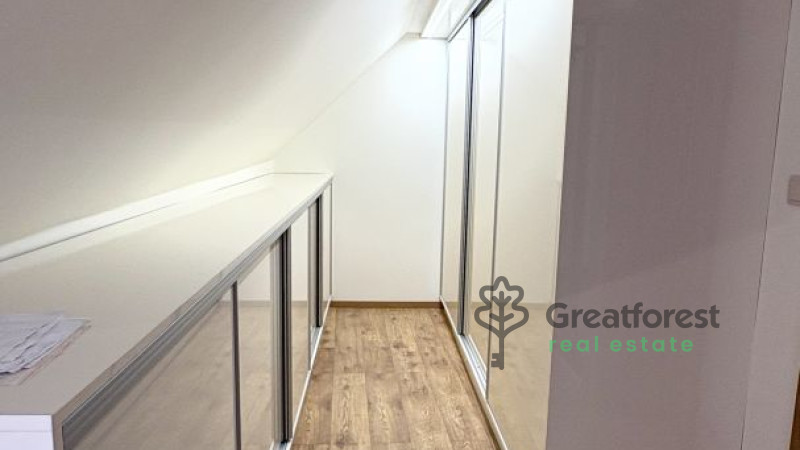 Debrecen, Close To Plaza, family house  