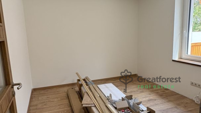 Debrecen, Close To Plaza, family house  