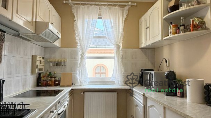 Debrecen, City Center, flat  