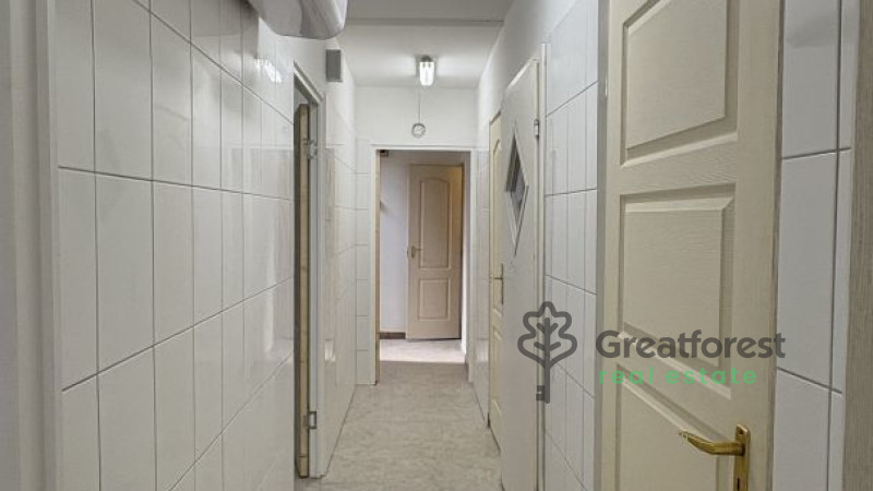 Debrecen, Close To City Center, commercial premises not in shopping center  