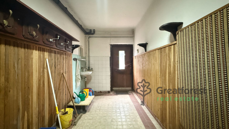 Debrecen, City South-East, family house  