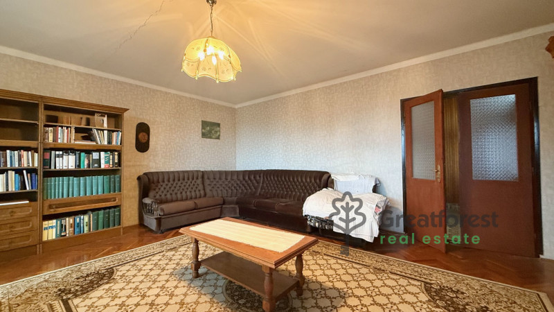 Debrecen, City South-East, family house  