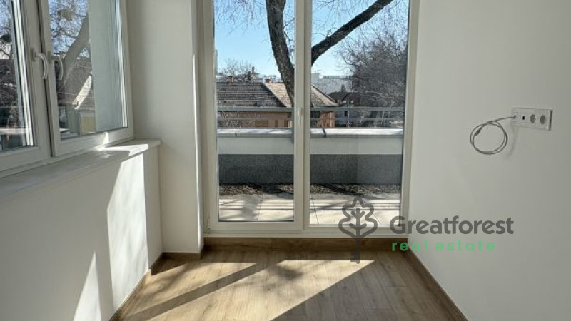 Debrecen, City Center, flat  