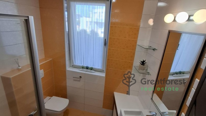 Debrecen, City East, family house  