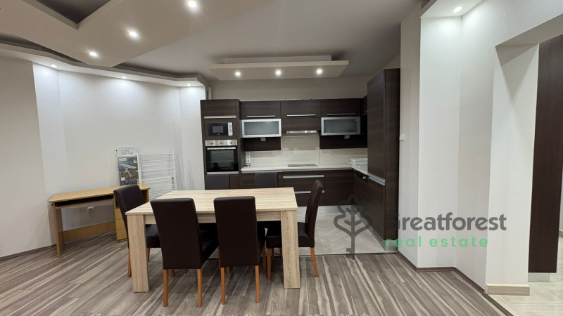 Debrecen, City Center, flat  