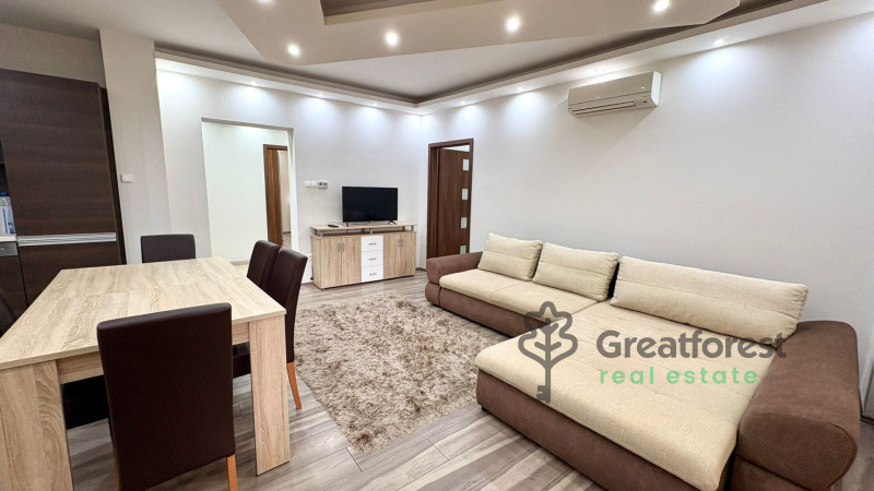 Debrecen, City Center, flat  