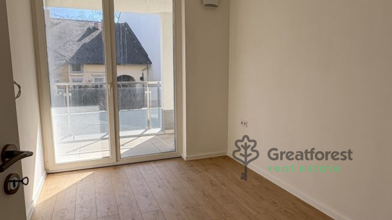 Debrecen, City Center, flat  