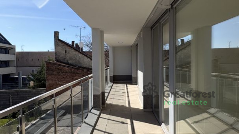 Debrecen, City Center, flat  