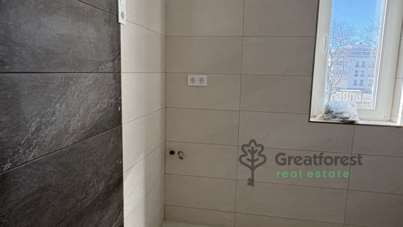 Debrecen, City Center, flat  