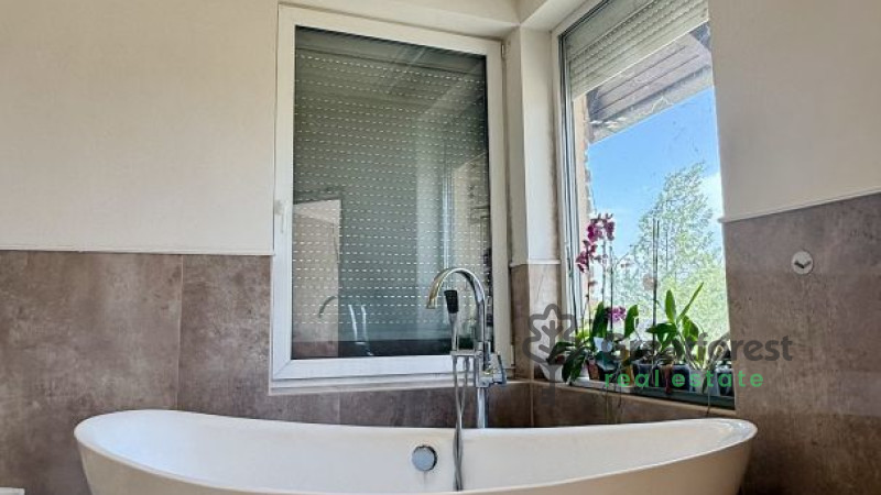 Debrecen, family house  