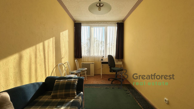 Debrecen, Close To Engineering, flat  