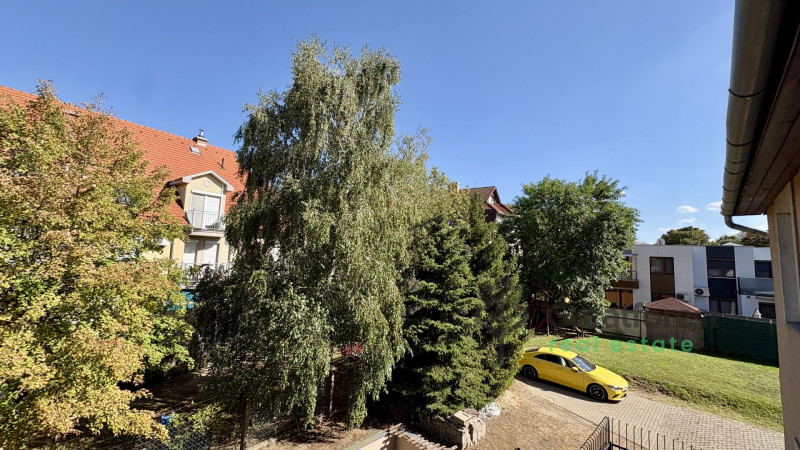 Debrecen, Kenézy Hospital Area, flat  
