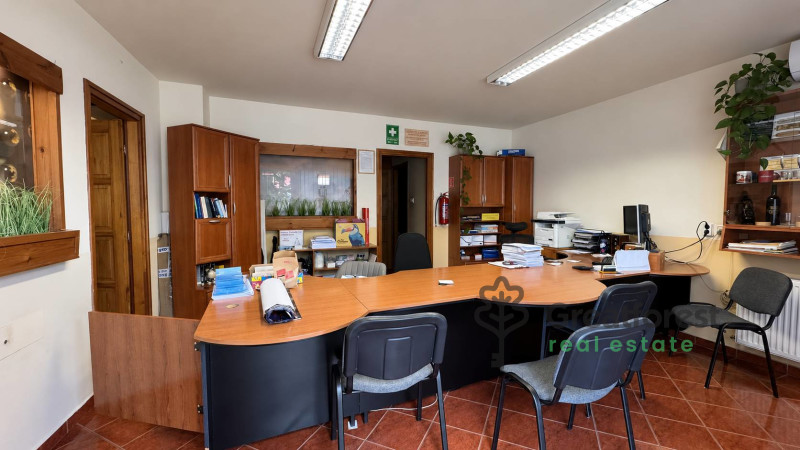 Debrecen, City Center, commercial premises not in shopping center  