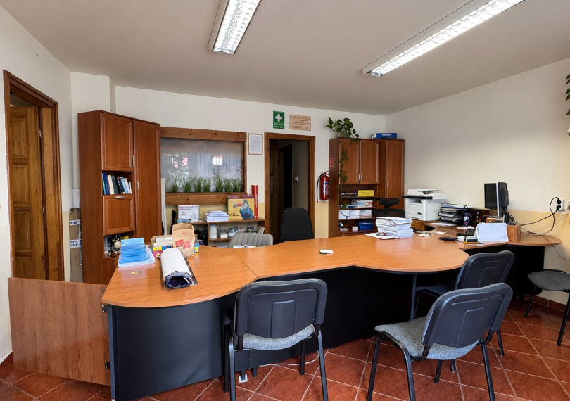 Commercial Premises Not In Shopping Center