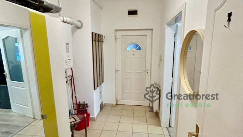 Debrecen, City Center, flat  