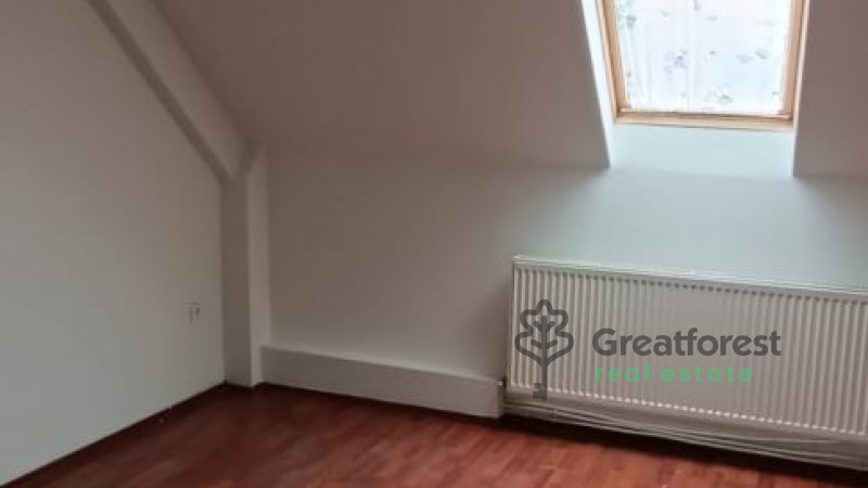 Debrecen, City South-East, family house  