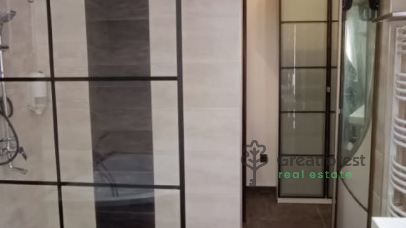 Debrecen, City South-East, family house  