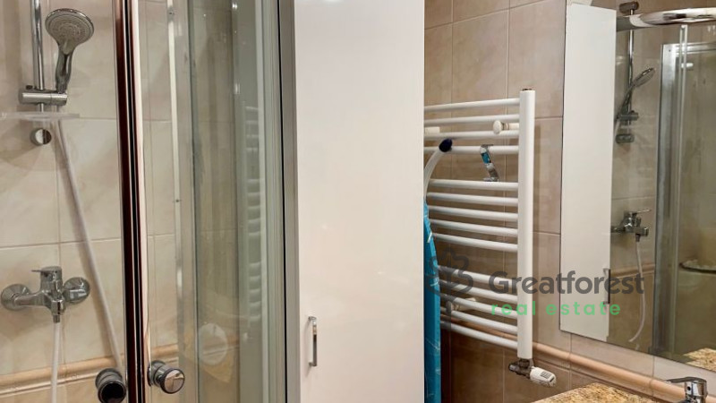 Debrecen, Bem Square, flat  