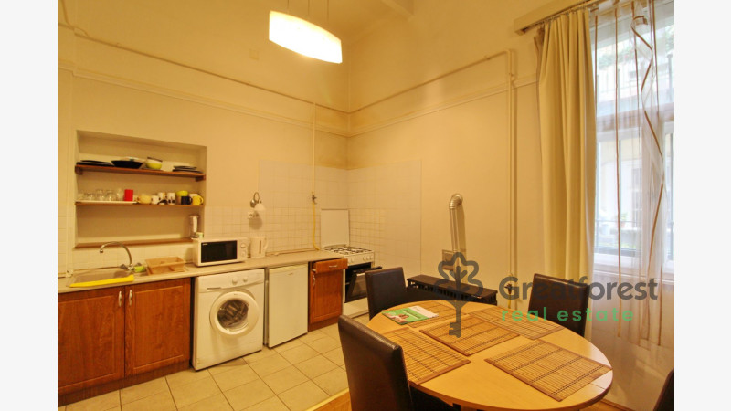 Debrecen, City Center, flat  