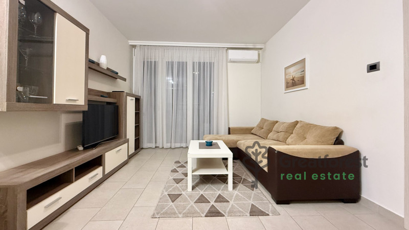 Debrecen, Close To Plaza, flat  