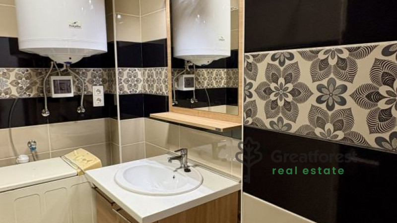 Debrecen, Close To Plaza, flat  