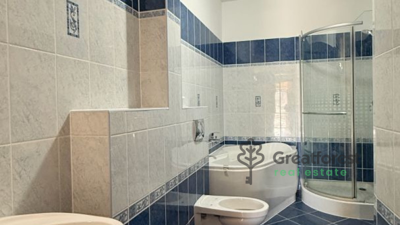 Debrecen, City Center, flat  