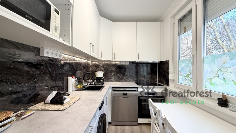 Debrecen, City Center, block of flats  