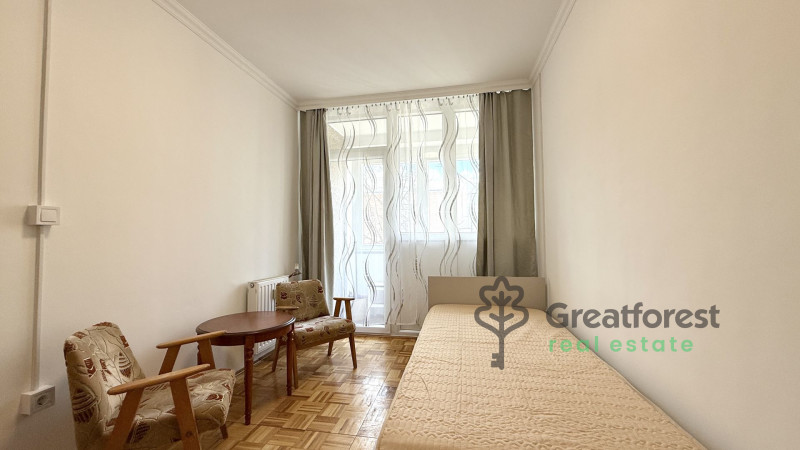 Debrecen, City Center, block of flats  