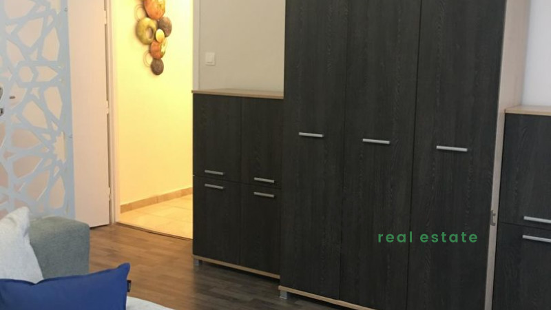Debrecen, Close To Plaza, flat  