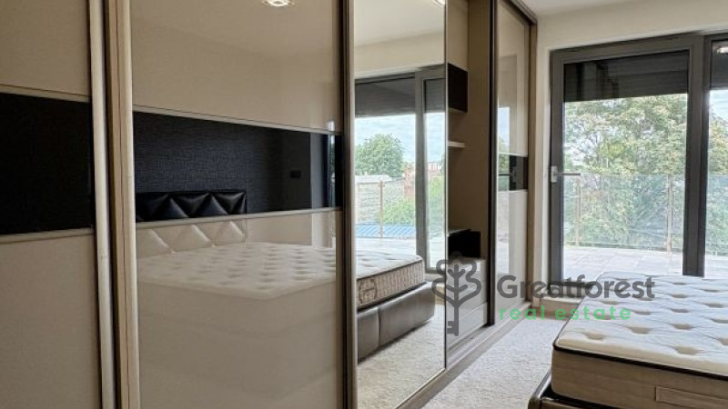 Debrecen, Close To Plaza, flat  