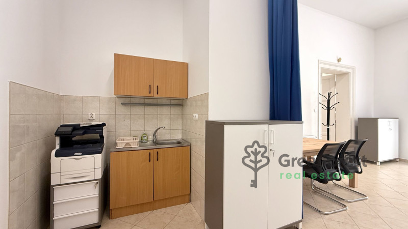 Debrecen, City Center, office not in office building  