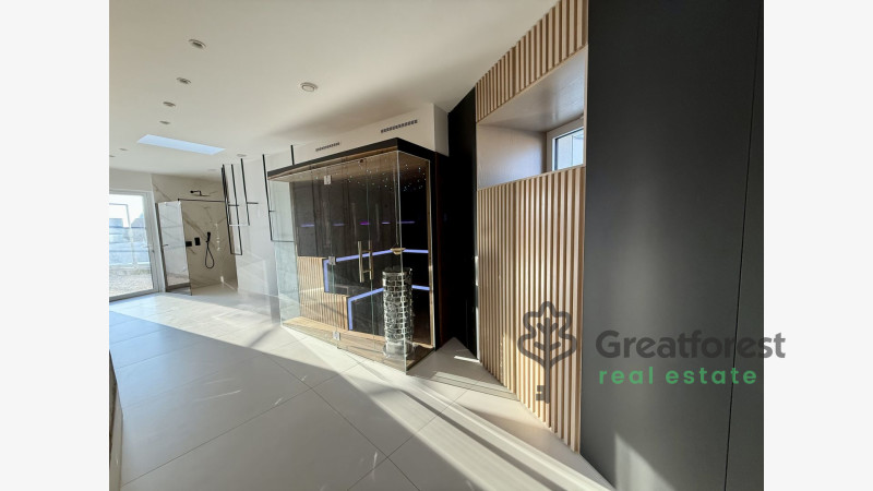 Debrecen, City Center, flat  